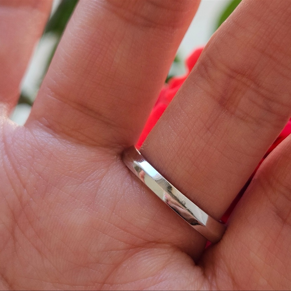Heavy solid 14k natural diamond band - Picture 6 of 8